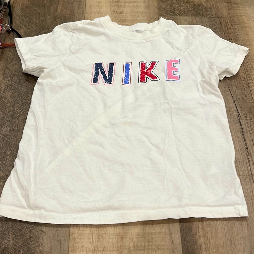 Nike shirt- girls
